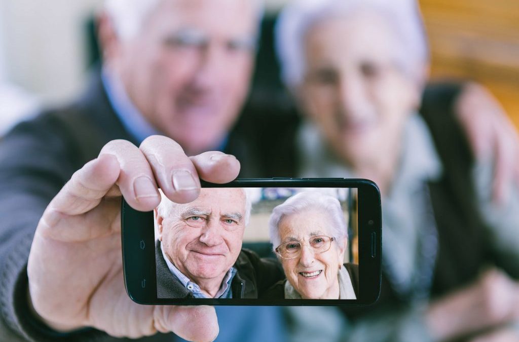 Téléphone portable Senior : quel est le plus simple ?
