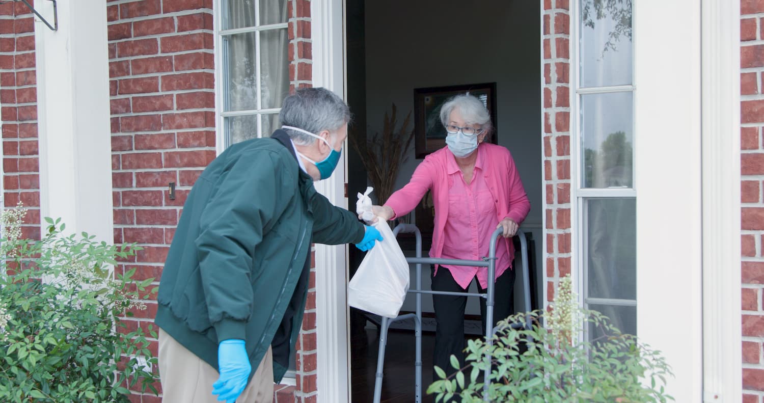 protéger les seniors du coronavirus