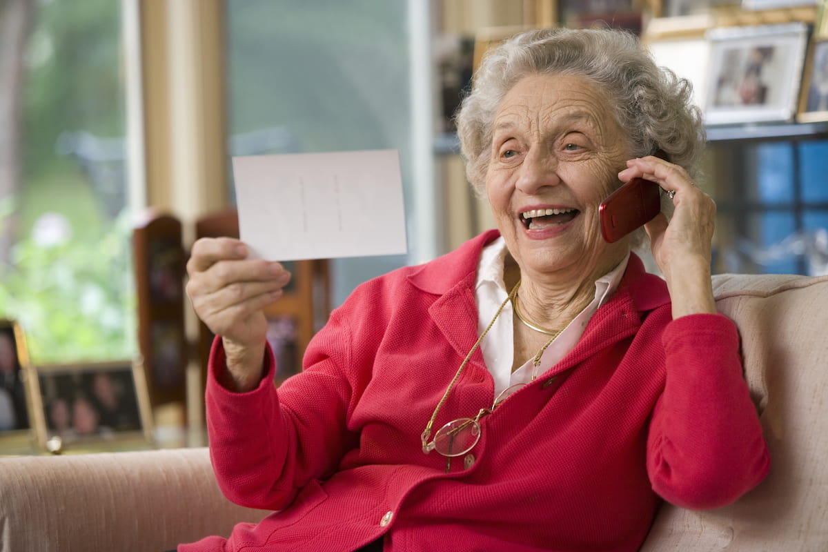 garder le contact senior