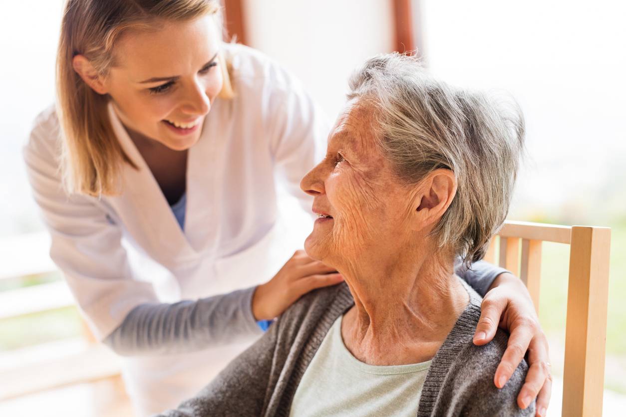 aide senior en perte d'autonomie